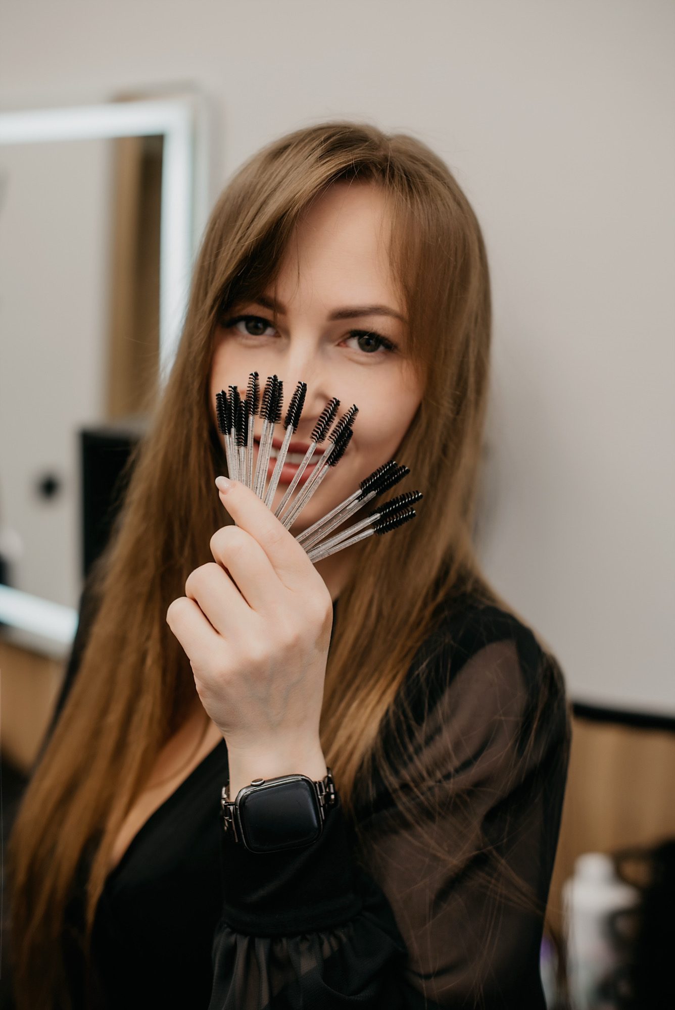 Анна с инструментами